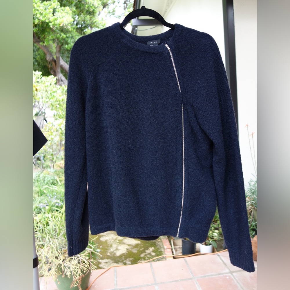 THEORY WOOL SWEATER